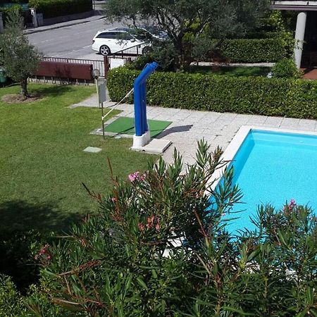 Apartamento de 50 m2 com 1 quarto Sirmione Exterior foto