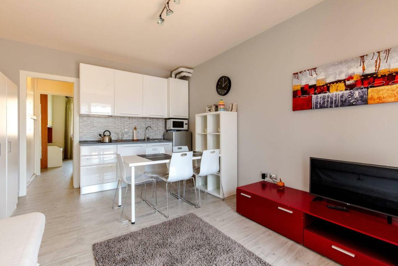 Apartamento de 50 m2 com 1 quarto Sirmione Exterior foto